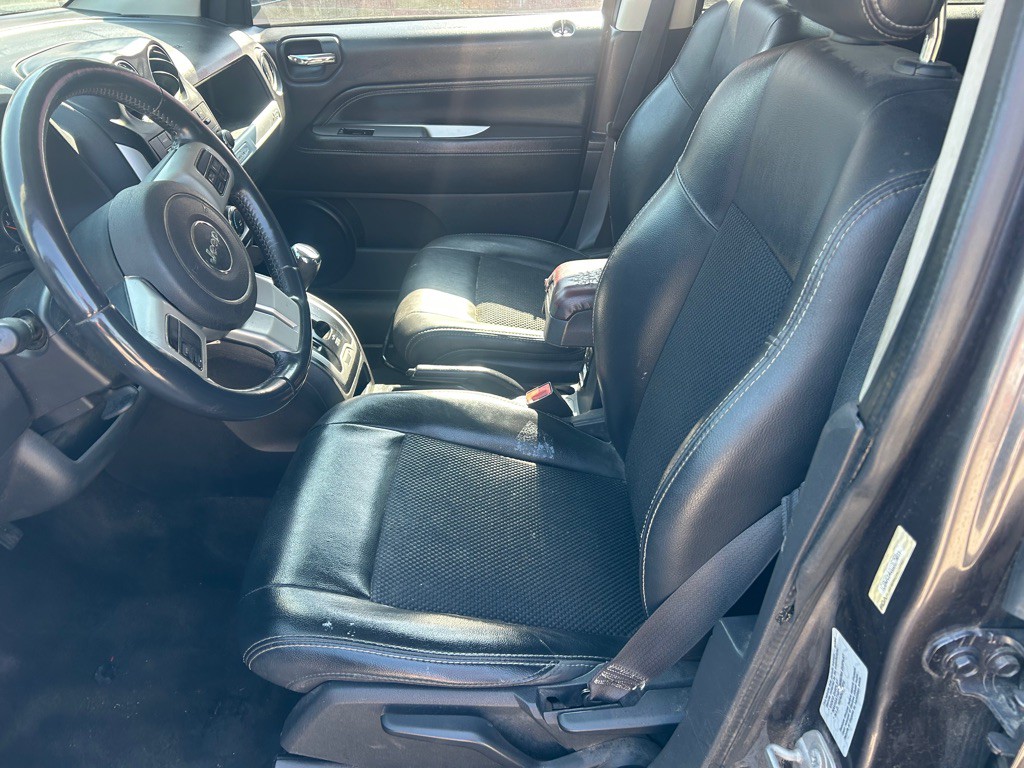 2016 Jeep Compass Image 6