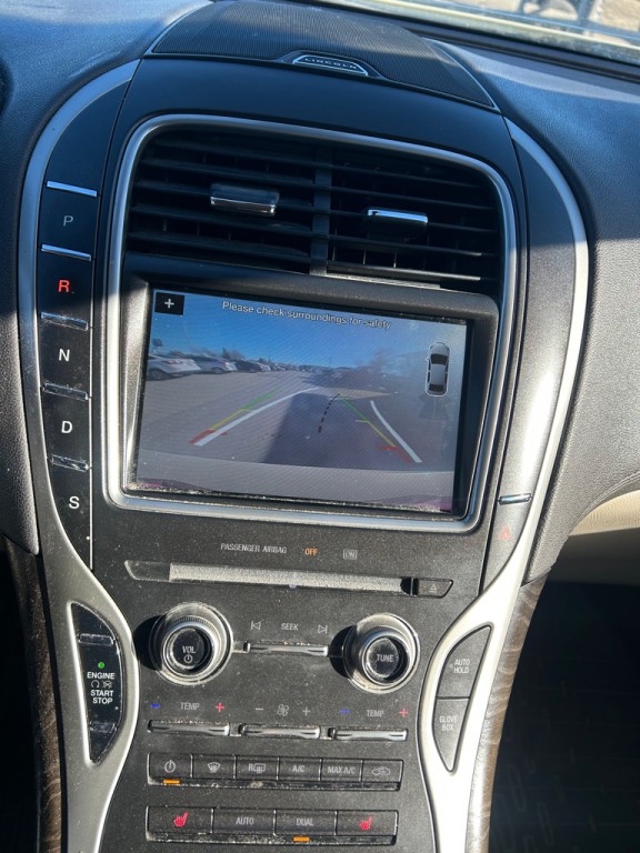 2016 Lincoln MKX Image 9