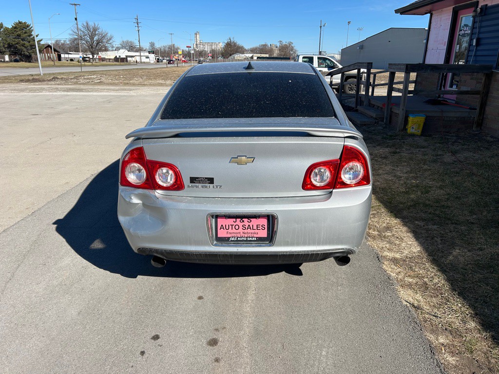 2012 Chevrolet Malibu Image 4