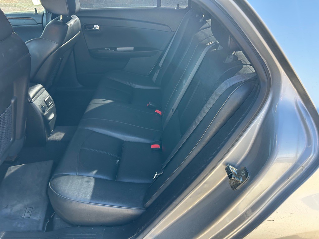 2012 Chevrolet Malibu Image 5