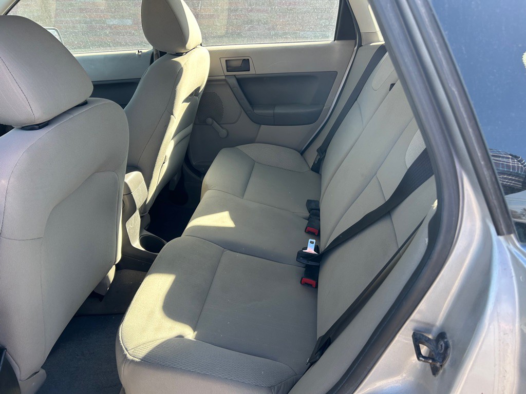 2009 Ford Focus Image 5