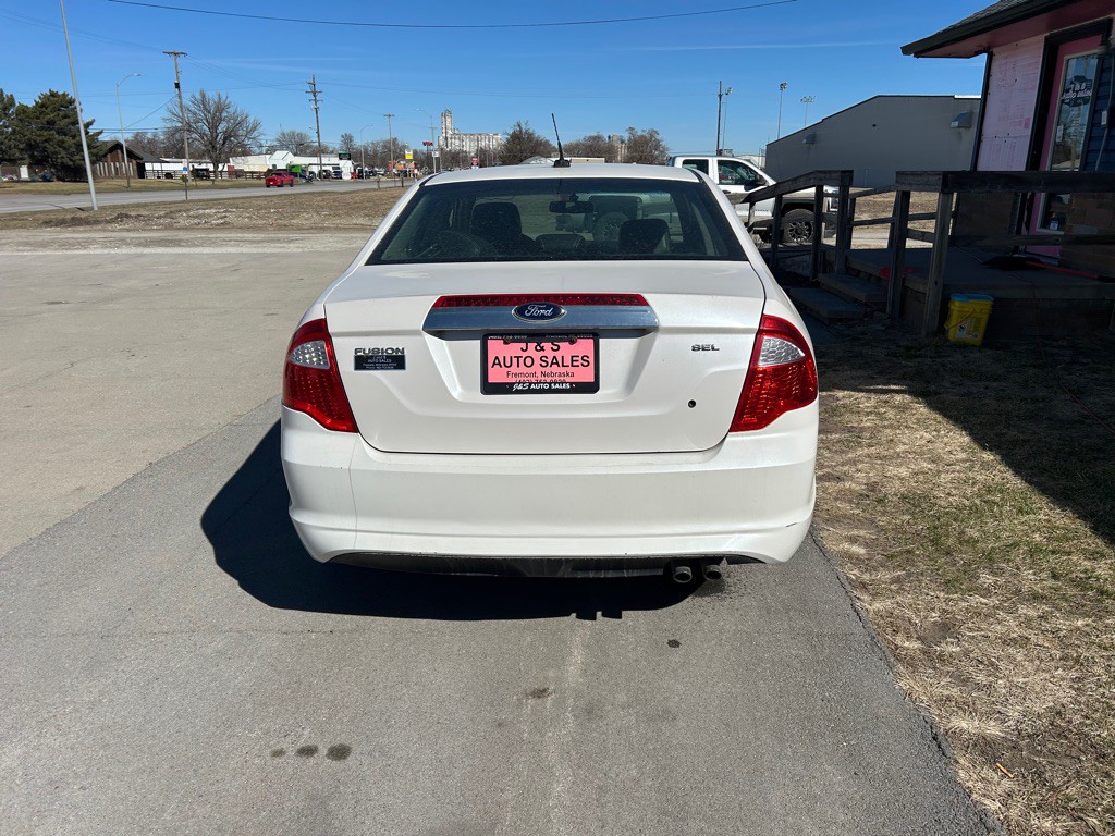 2012 Ford Fusion Image 4