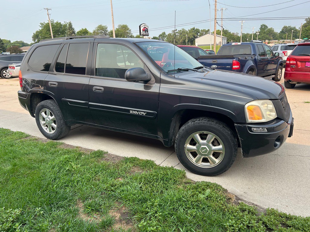 2005 GMC Envoy Image 3