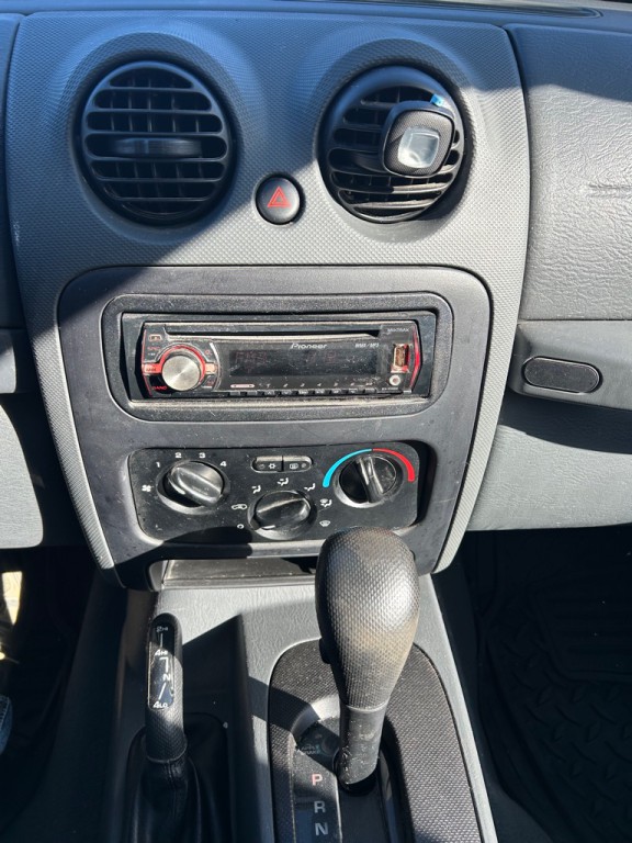 2007 Jeep Liberty Image 8