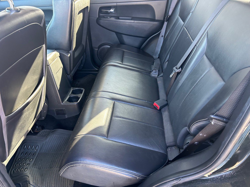 2012 Jeep Liberty Image 5