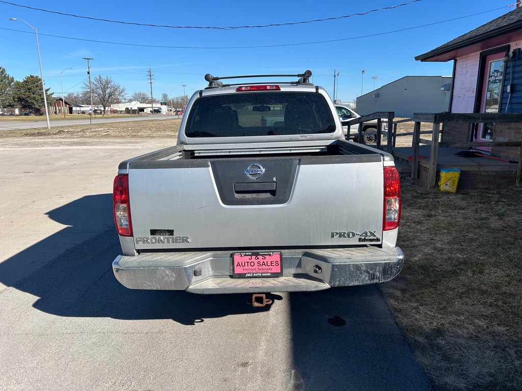 2012 Nissan Frontier Image 4