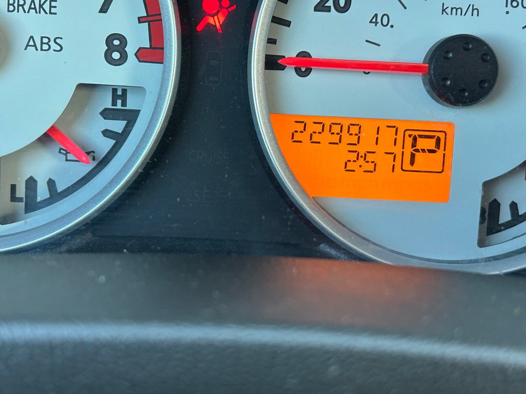 2012 Nissan Frontier Image 8