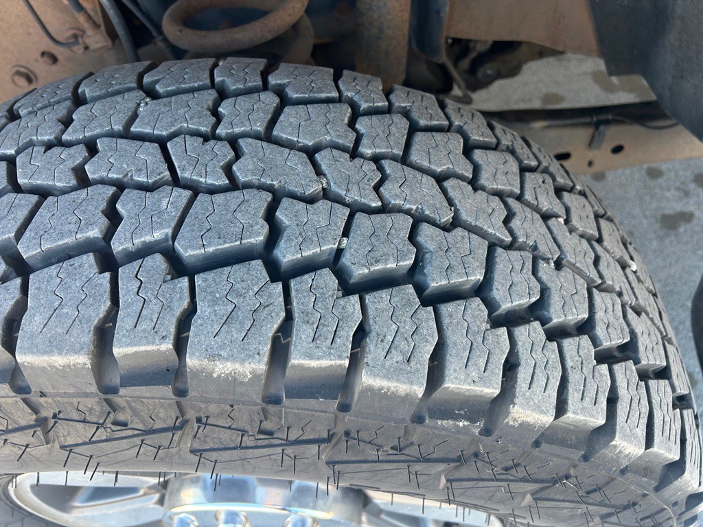 2012 Ford F-250 Image 2