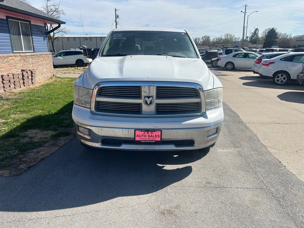 2011 Dodge Ram 1500 Image 3