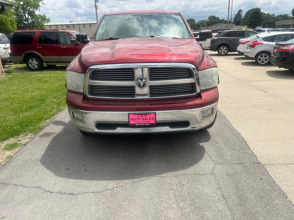 2011 Dodge Ram 1500 Image 2