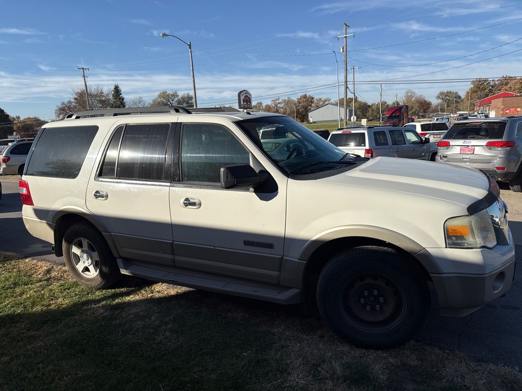 2008 Ford Expedition Image 3
