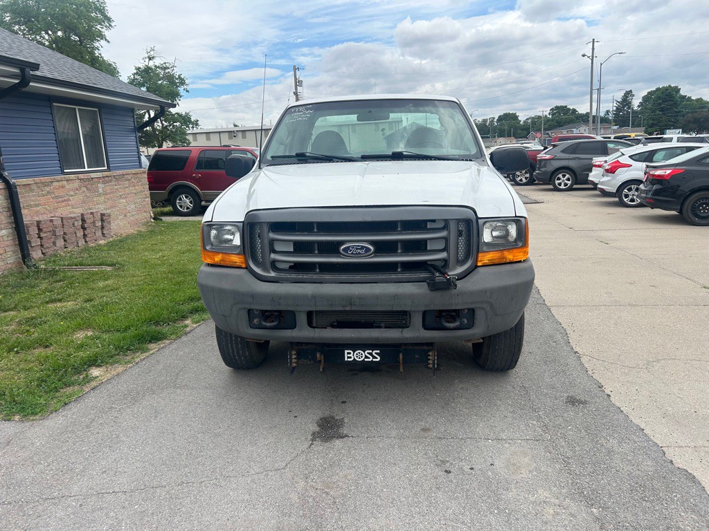 2001 Ford F-250 Image 2