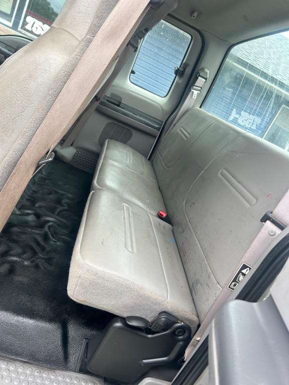2001 Ford F-250 Image 5