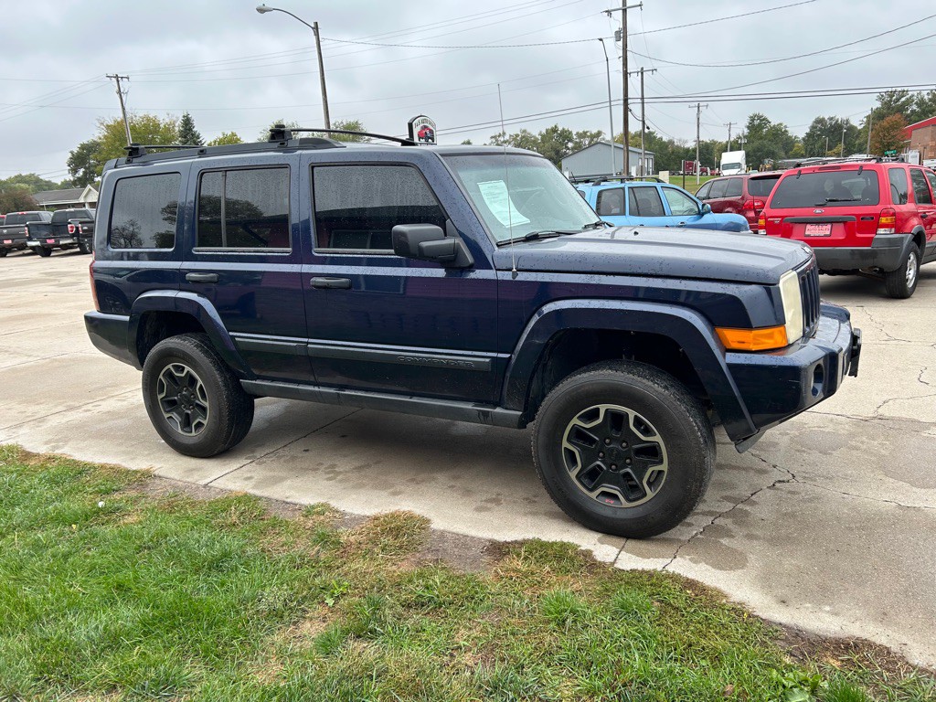 2006 Jeep Commander Image 3