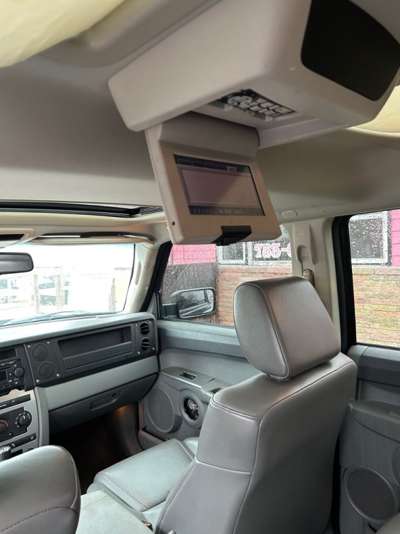 2006 Jeep Commander Image 8