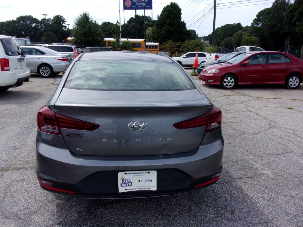 2019 Hyundai Elantra Image 7