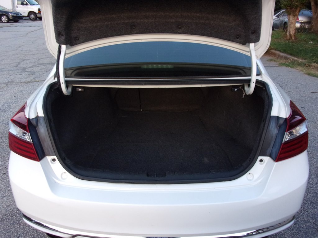 2017 Honda Accord Image 14