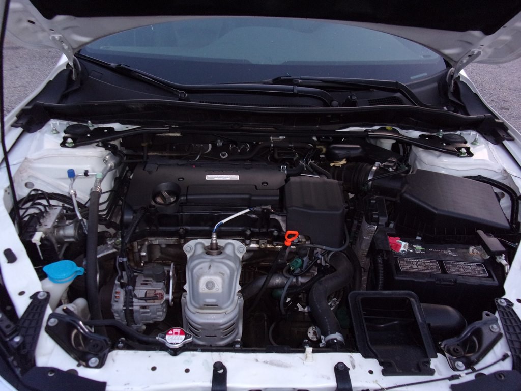 2017 Honda Accord Image 17