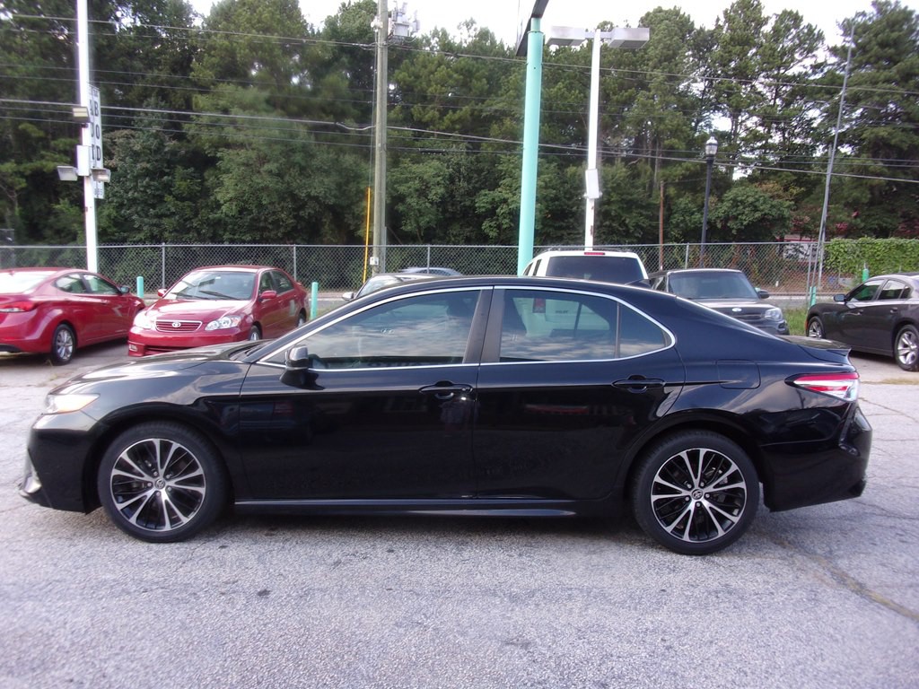 2020 Toyota Camry Image 3