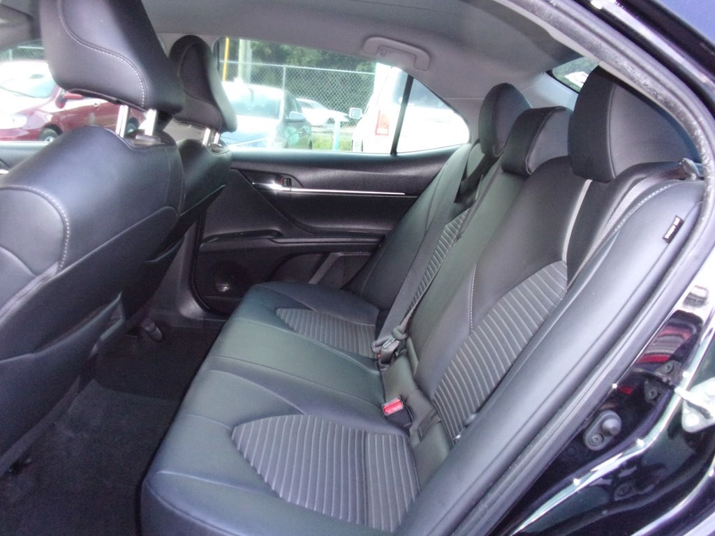 2020 Toyota Camry Image 9