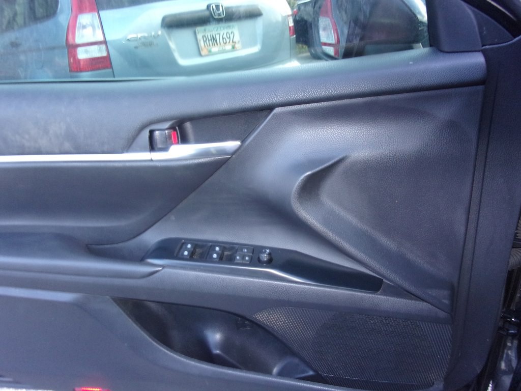 2020 Toyota Camry Image 12