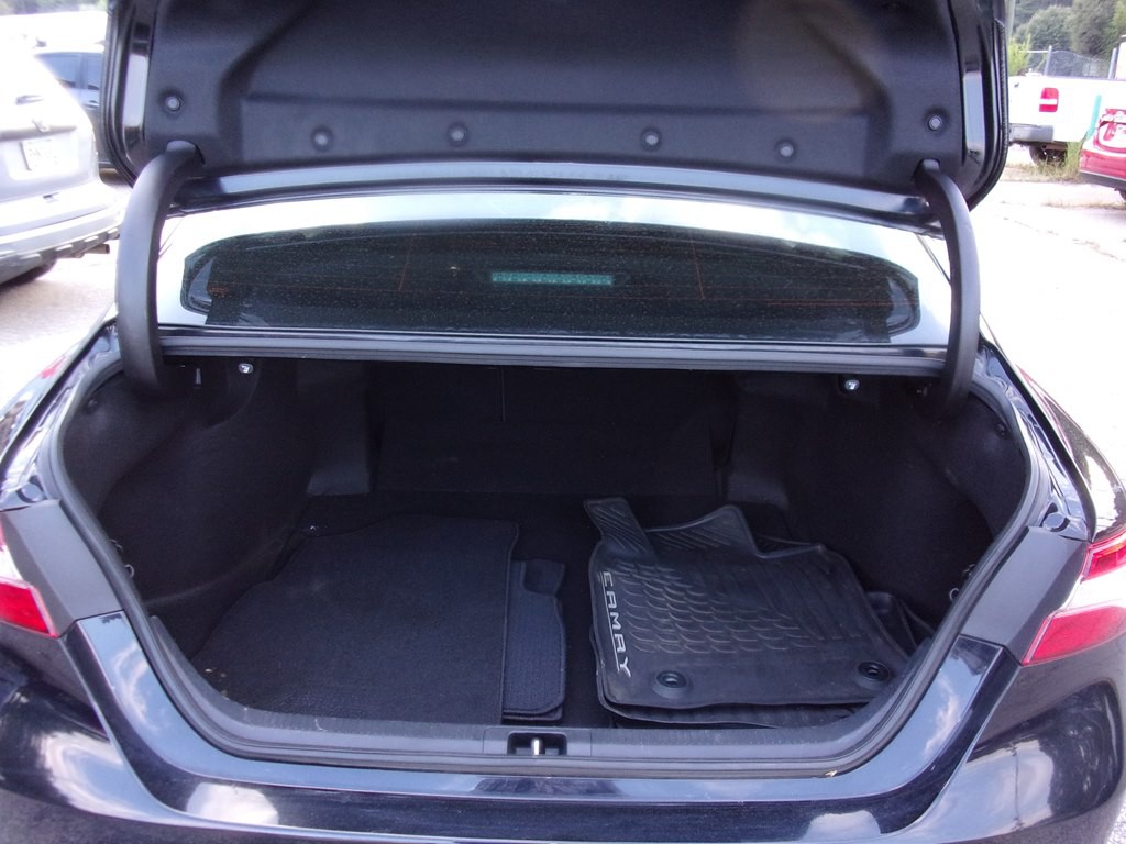 2020 Toyota Camry Image 14