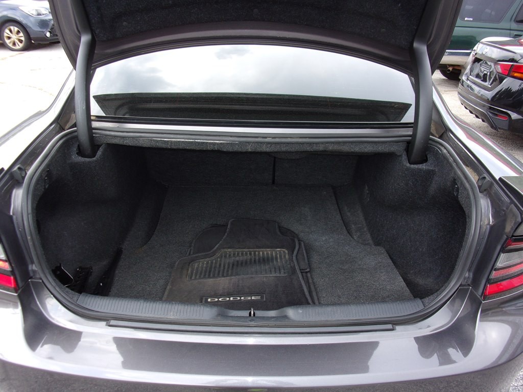 2015 Dodge Charger Image 16