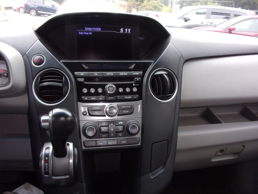 2015 Honda Pilot Image 11