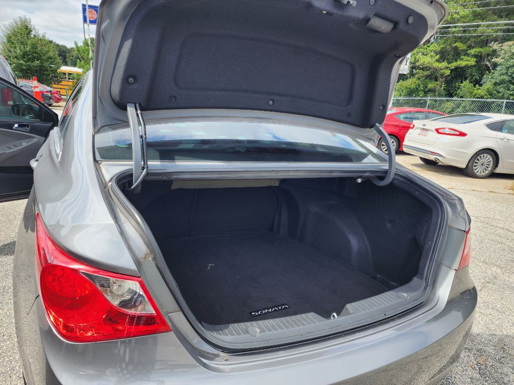 2011 Hyundai Sonata Image 8