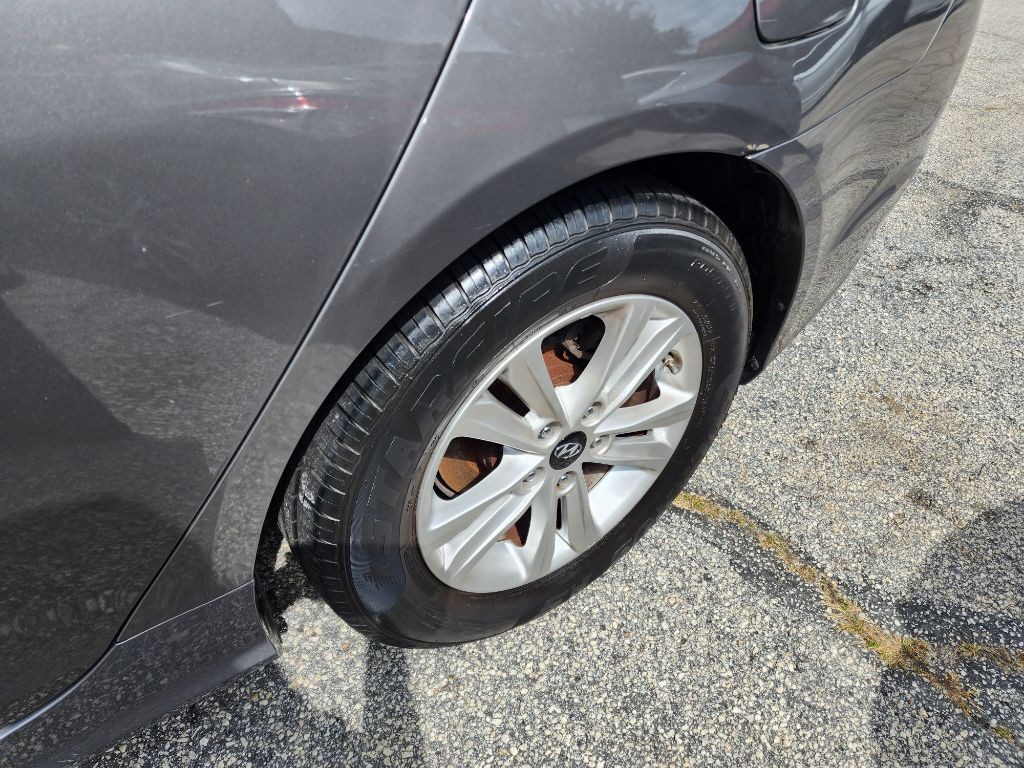 2011 Hyundai Sonata Image 11