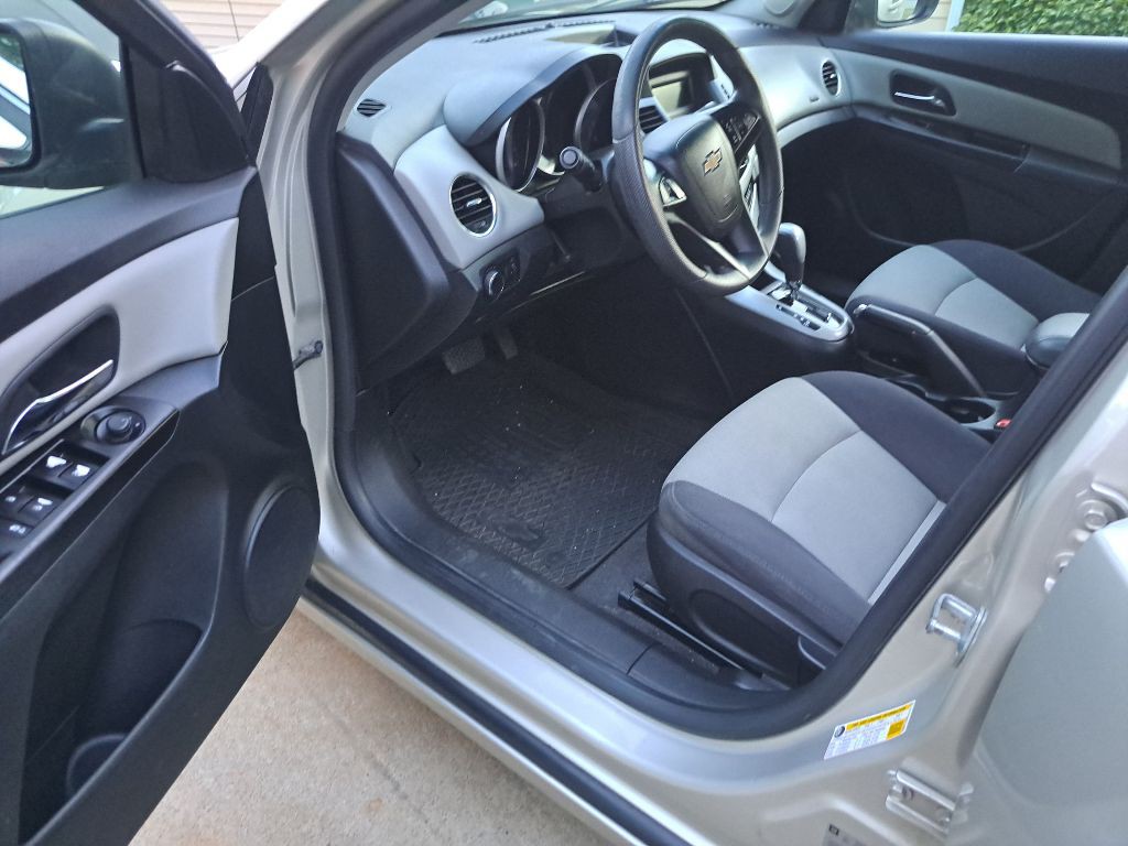 2013 Chevrolet Cruze Image 18