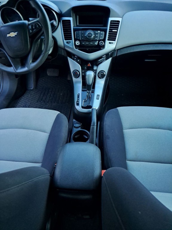 2013 Chevrolet Cruze Image 17