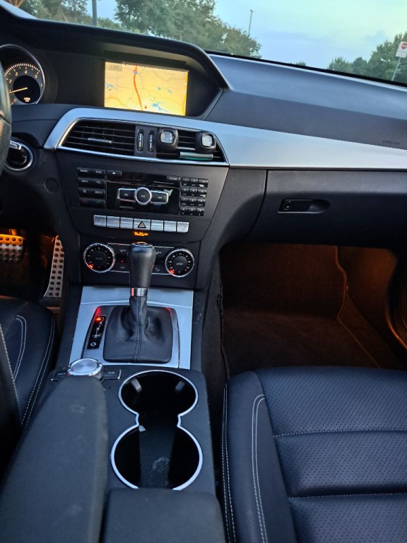 2013 Mercedes-Benz C-Class Image 17