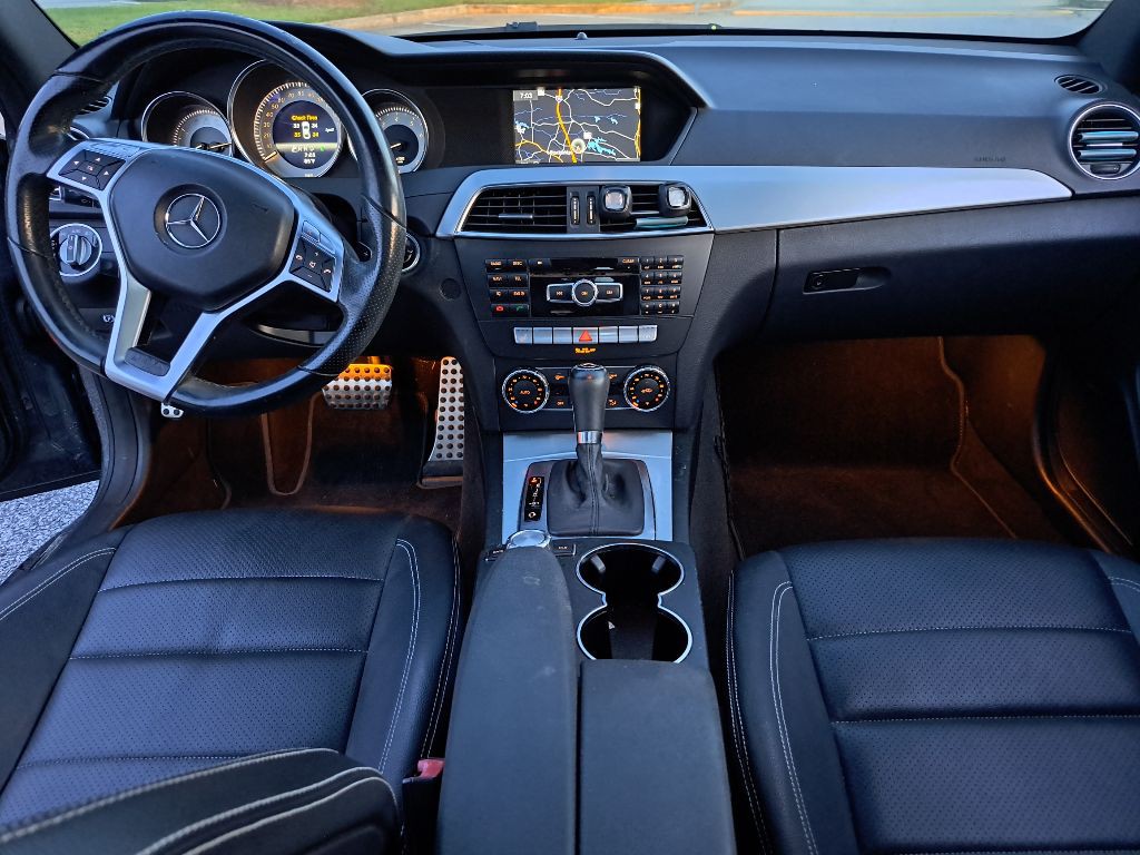 2013 Mercedes-Benz C-Class Image 18