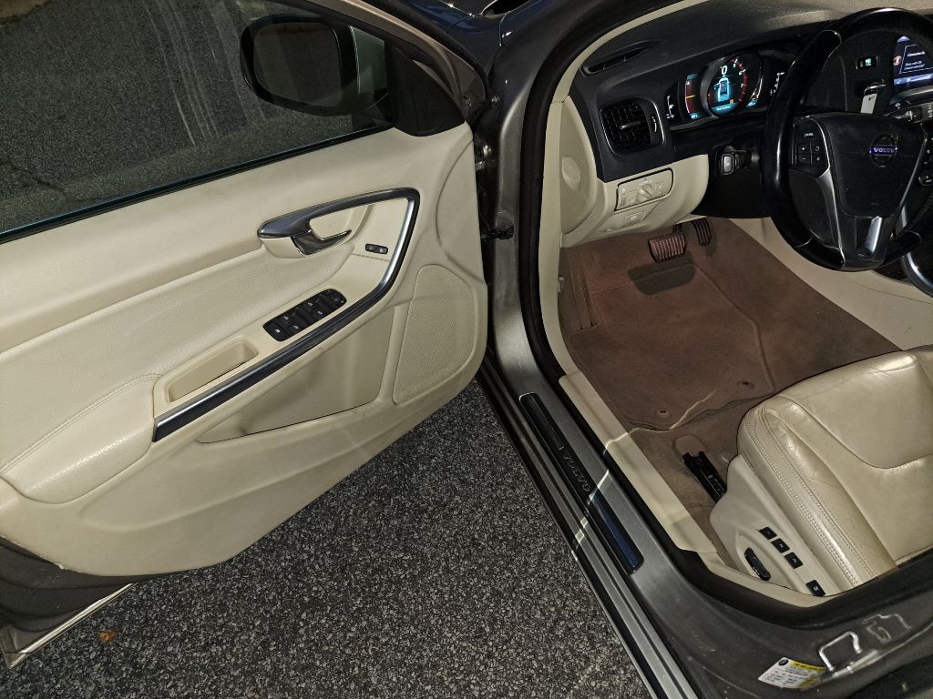 2014 Volvo S60 Image 17