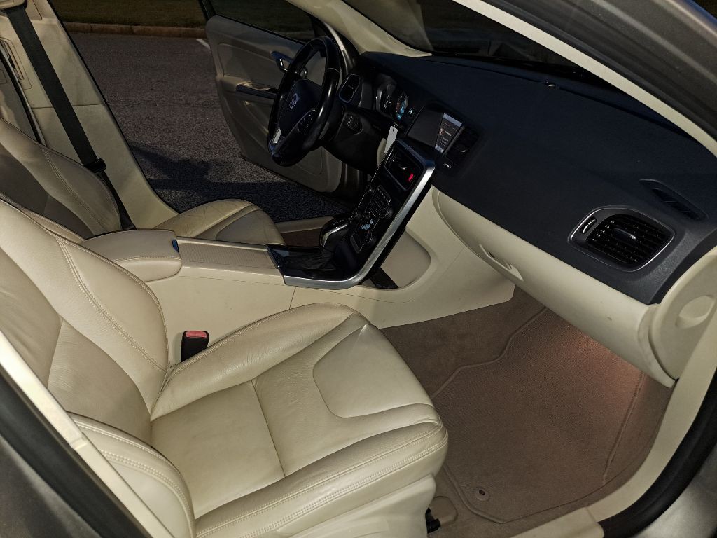 2014 Volvo S60 Image 19
