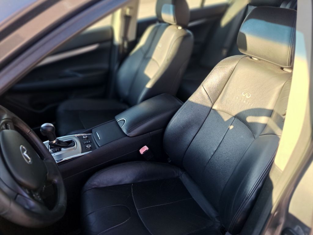 2012 INFINITI G37 Image 14