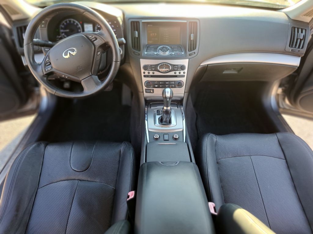 2012 INFINITI G37 Image 18