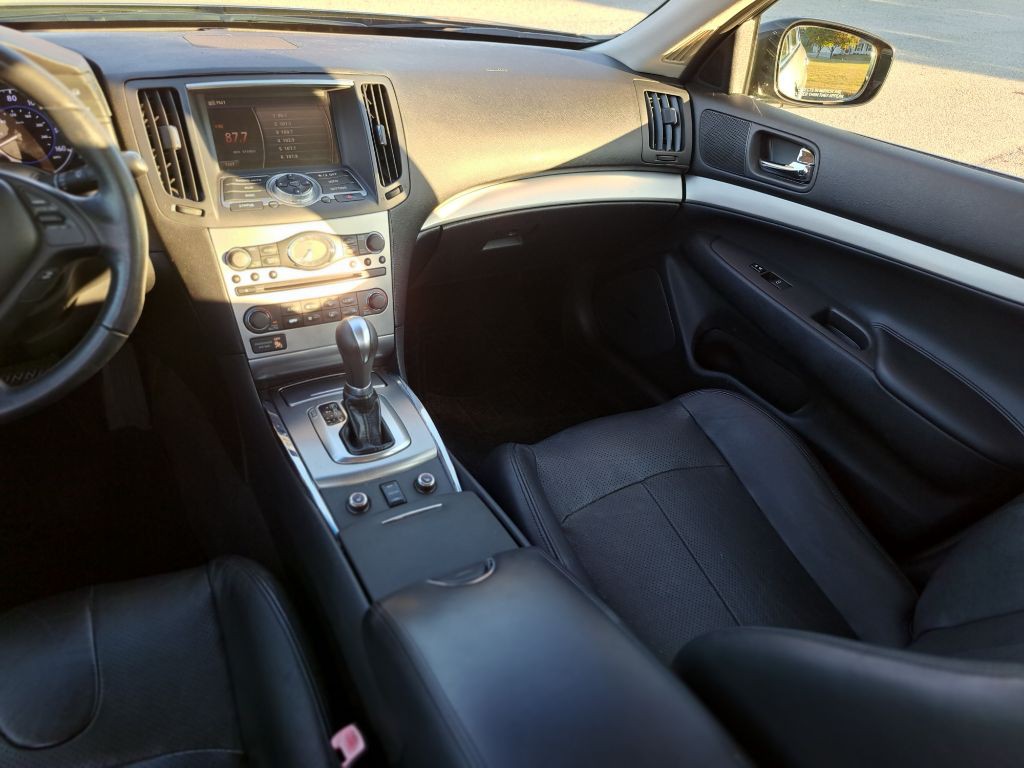 2012 INFINITI G37 Image 22