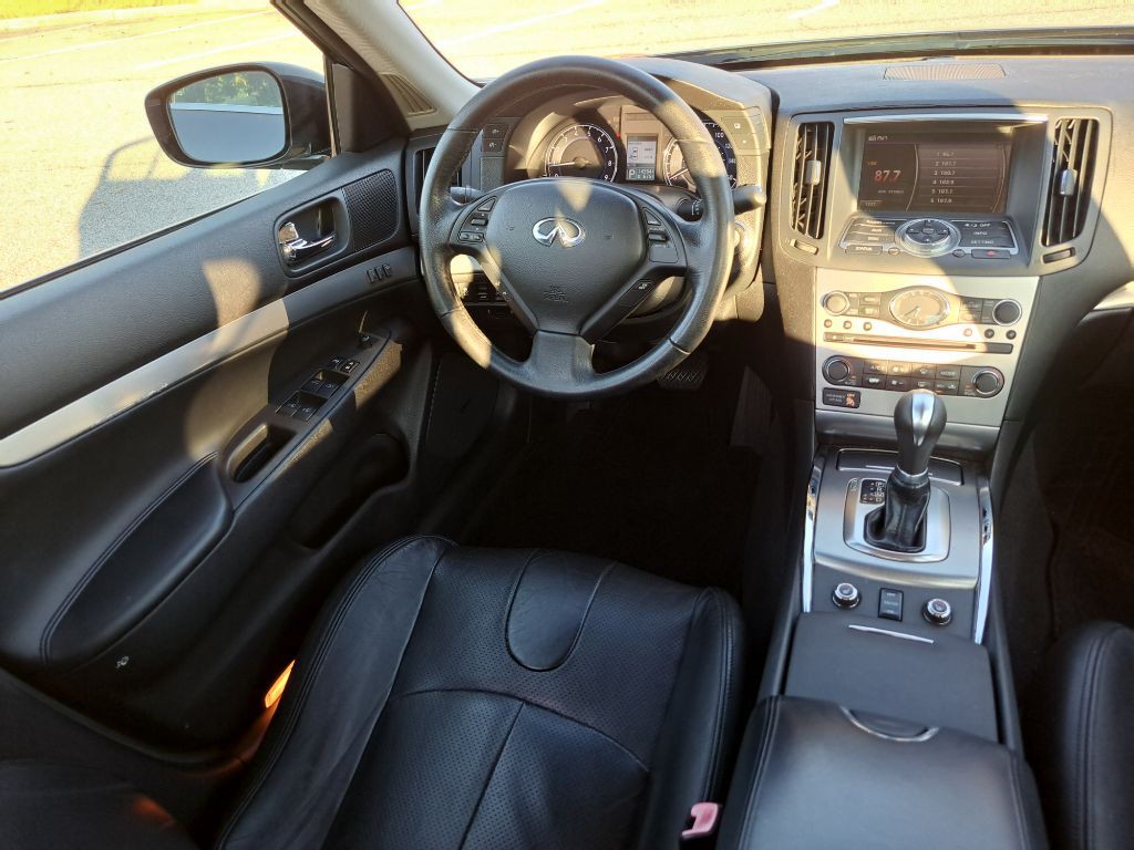 2012 INFINITI G37 Image 25