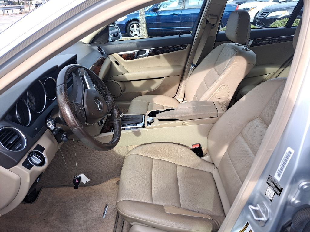 2014 Mercedes-Benz C-Class Image 11