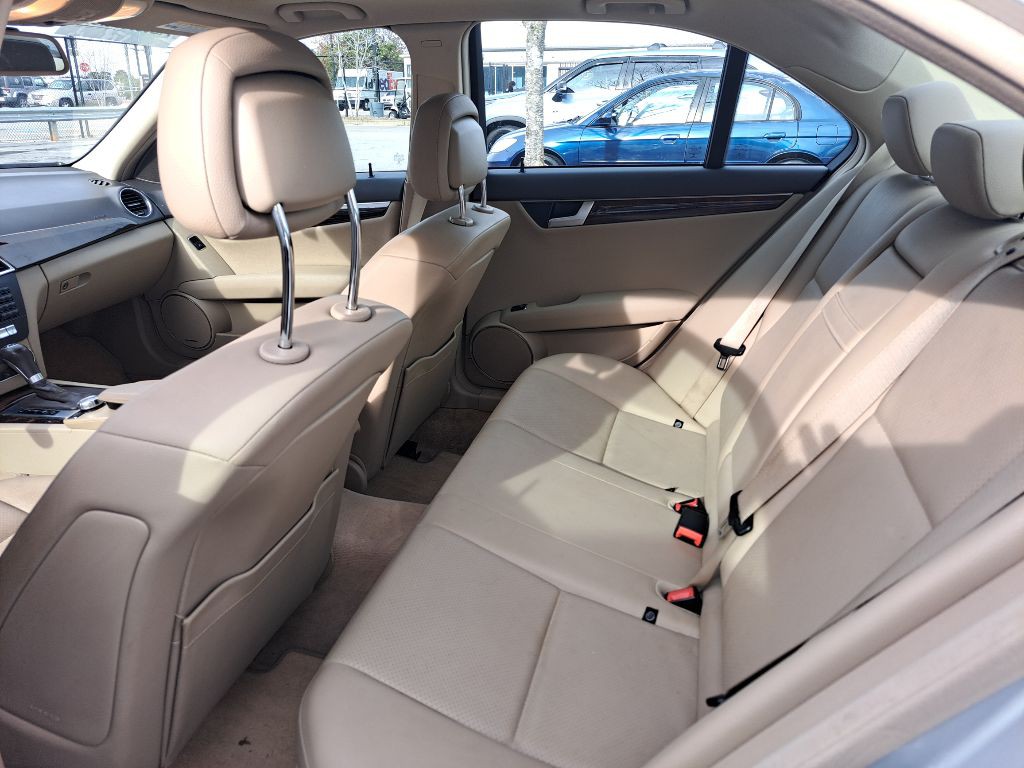 2014 Mercedes-Benz C-Class Image 12