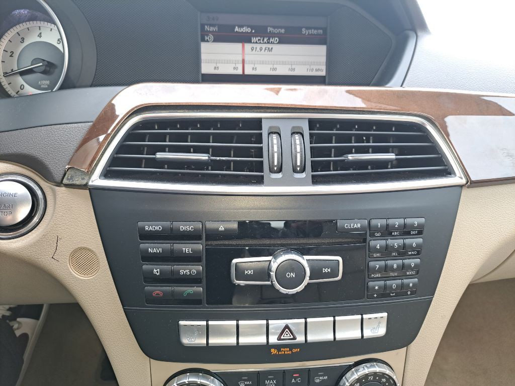 2014 Mercedes-Benz C-Class Image 14