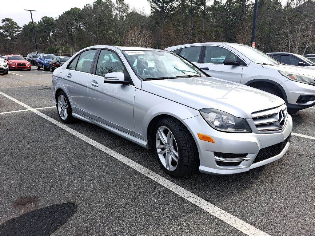 2014 Mercedes-Benz C-Class Image 3