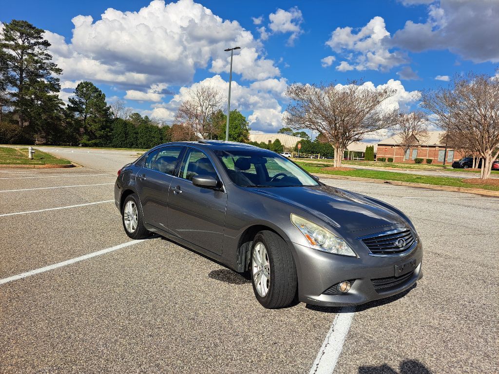 2010 INFINITI G37 Image 7
