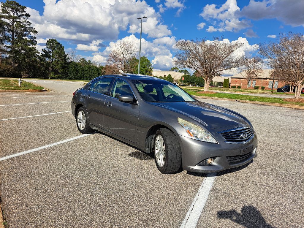 2010 INFINITI G37 Image 9