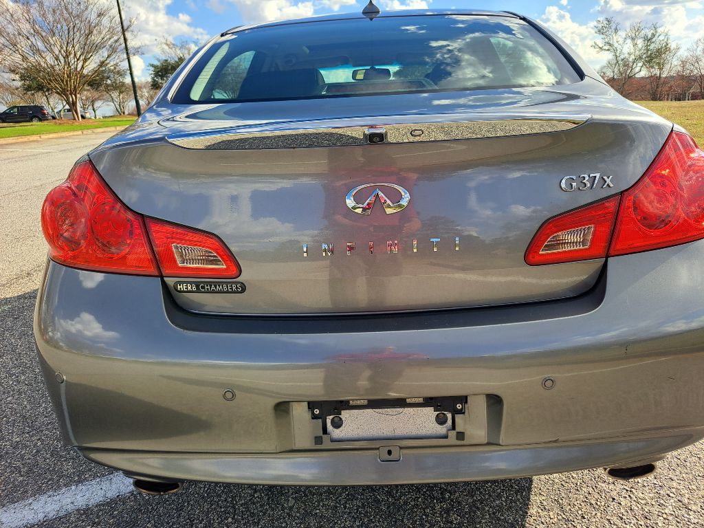 2010 INFINITI G37 Image 11