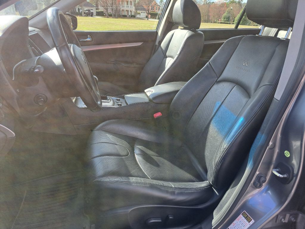 2010 INFINITI G37 Image 18