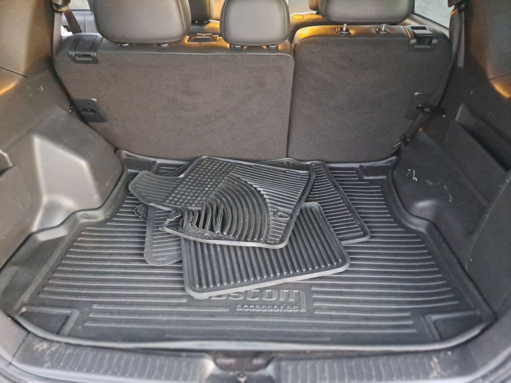 2010 Ford Escape Image 19