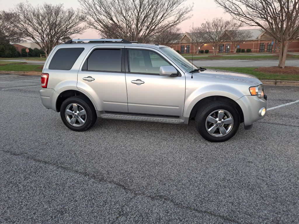 2010 Ford Escape Image 8